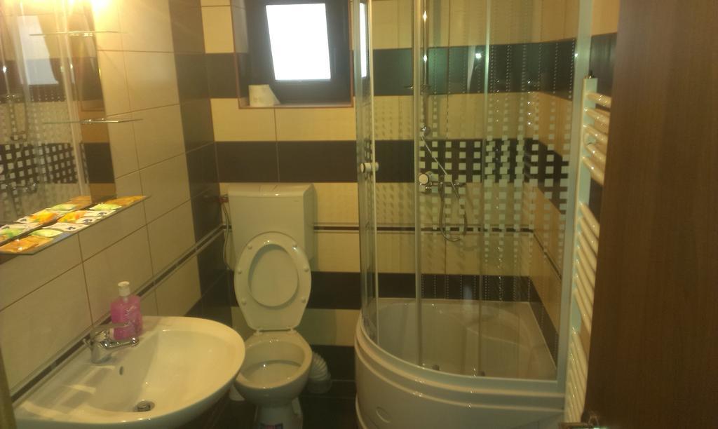 Pensiunea Alex Si Tedi Horezu Chambre photo