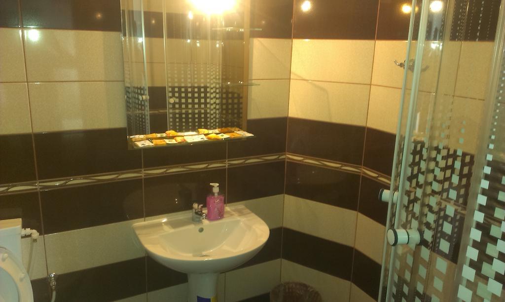 Pensiunea Alex Si Tedi Horezu Chambre photo