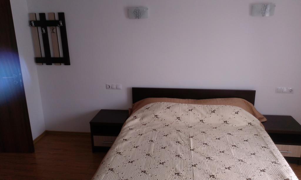 Pensiunea Alex Si Tedi Horezu Chambre photo